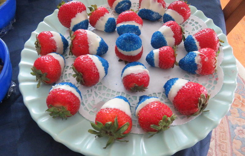 Patriotic Strawberries for Independence Day