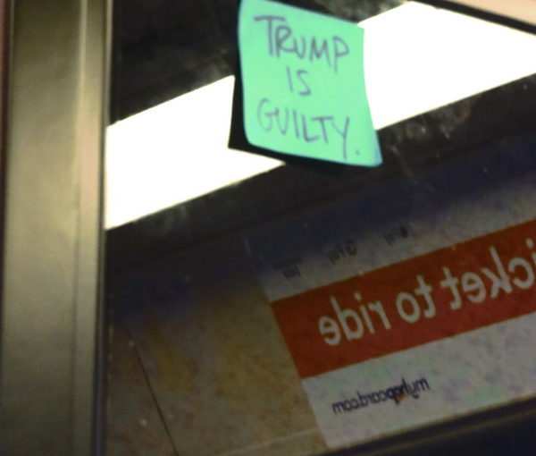 Post-it on the Train