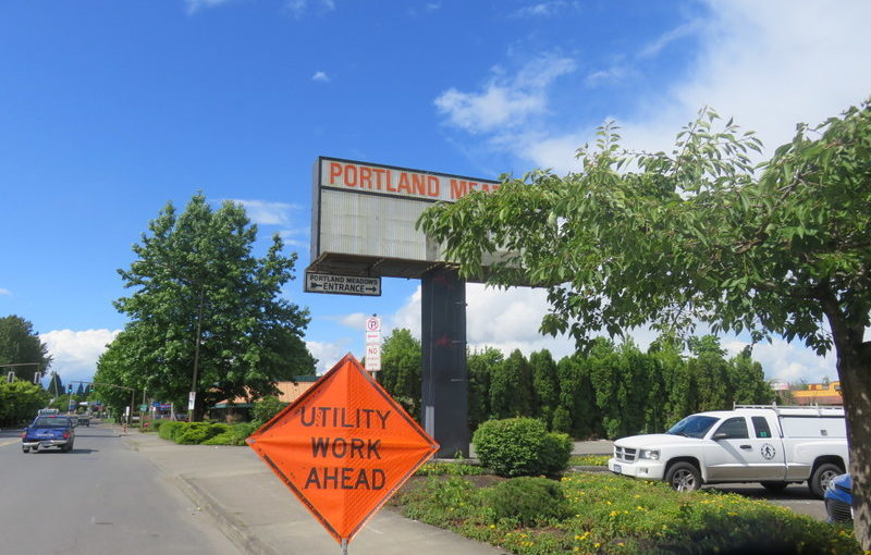 Portland Meadows Sign