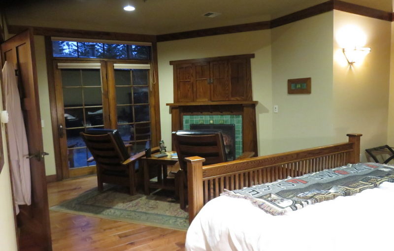 FivePine Lodge: My Room